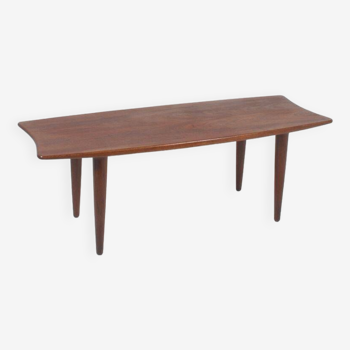 Danish coffee table in solid wood with beautiful design, 1960s