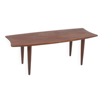 Danish coffee table in solid wood with beautiful design, 1960s