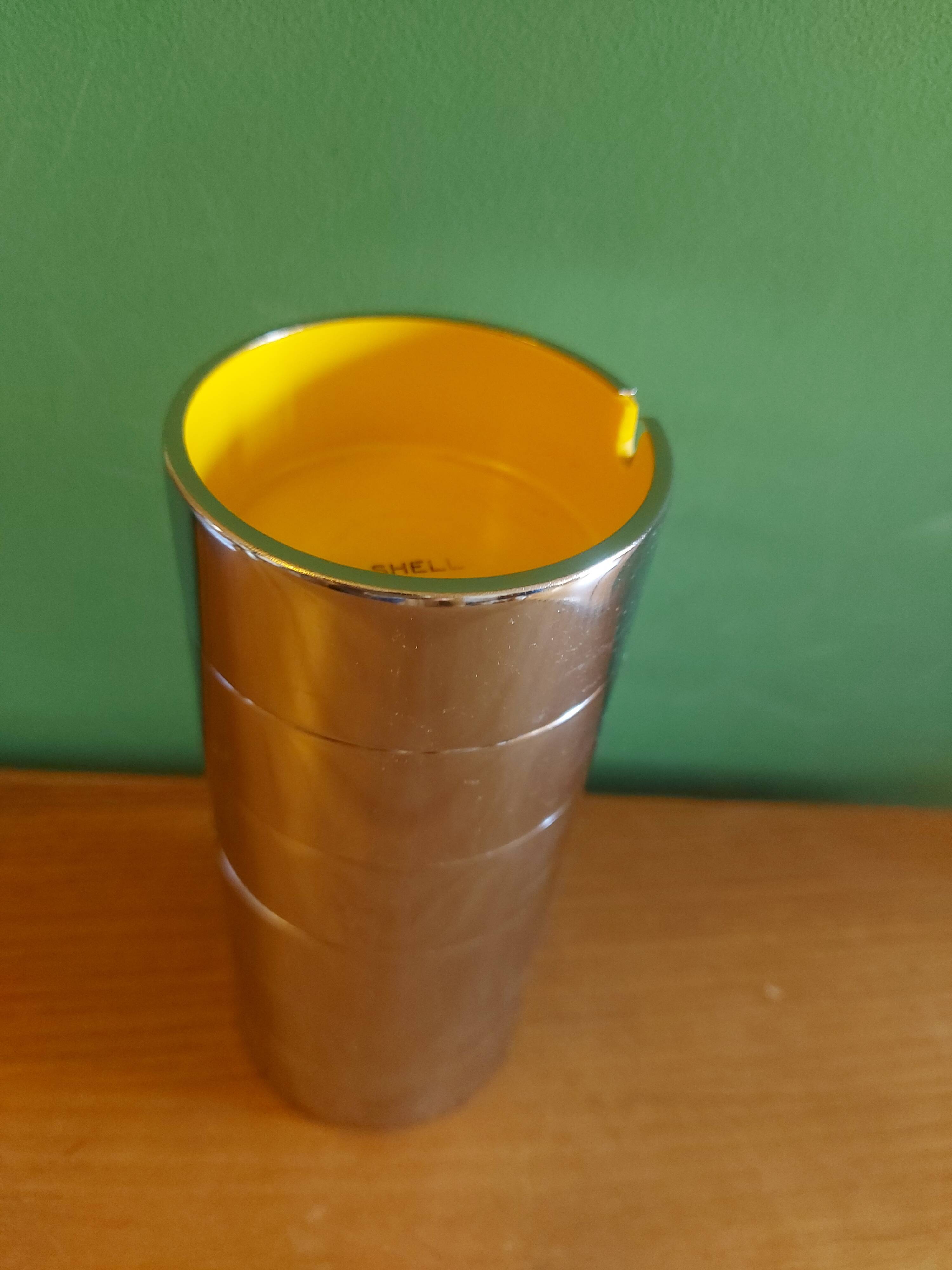 Set of 6 vintage isamu kenmochi ashtrays, edited for shell