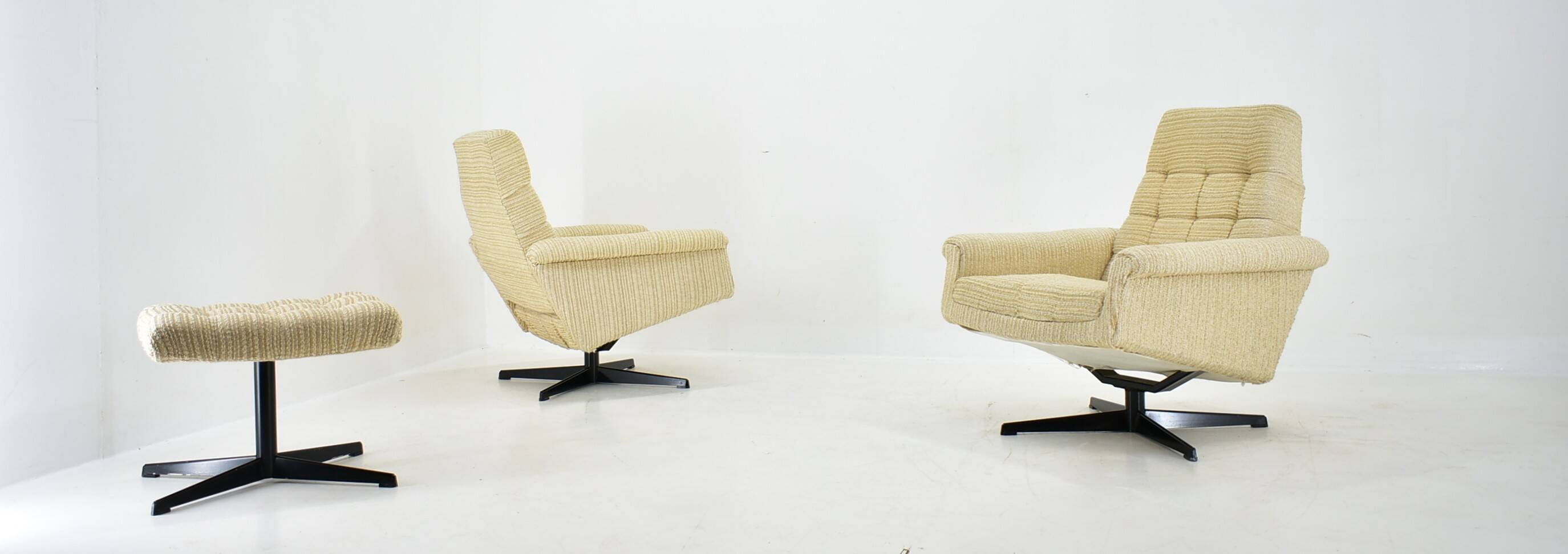 Pair of Armchairs, Tabouret by Morávek a Munzar, 1968s