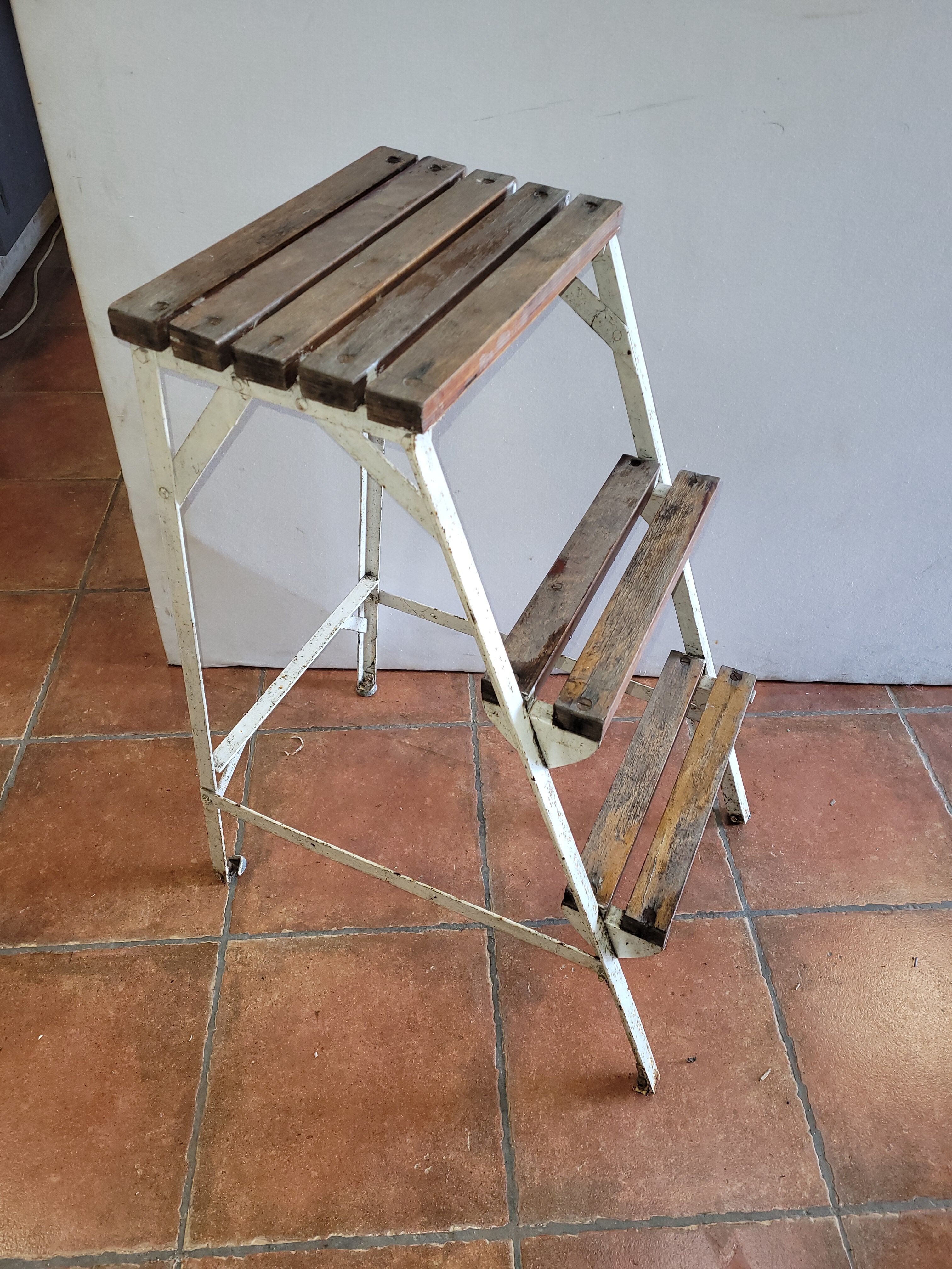 Riveted stepladder 3 steps