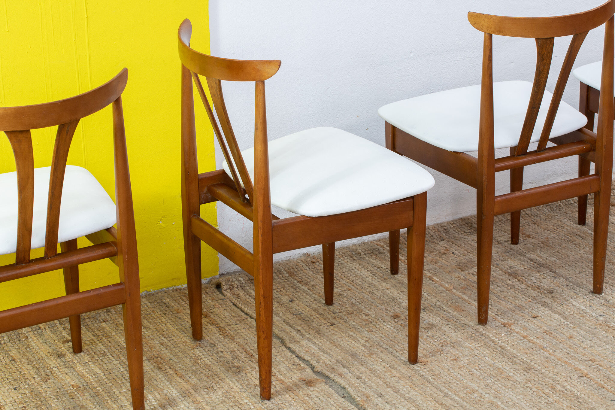 Vintage Scandinavian Chair – 47 cm