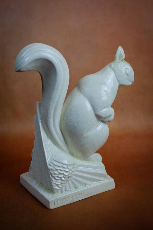 Charles LEMANCEAU, SAINT-CLÉMENT earthenware factory. Art Deco squirrel - 1930