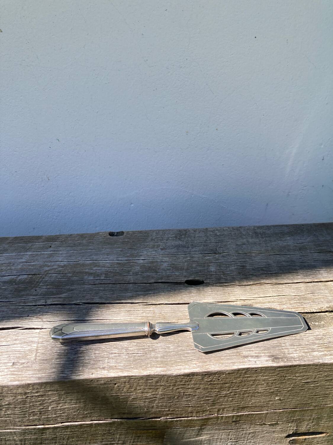 Silver metal art deco pie server