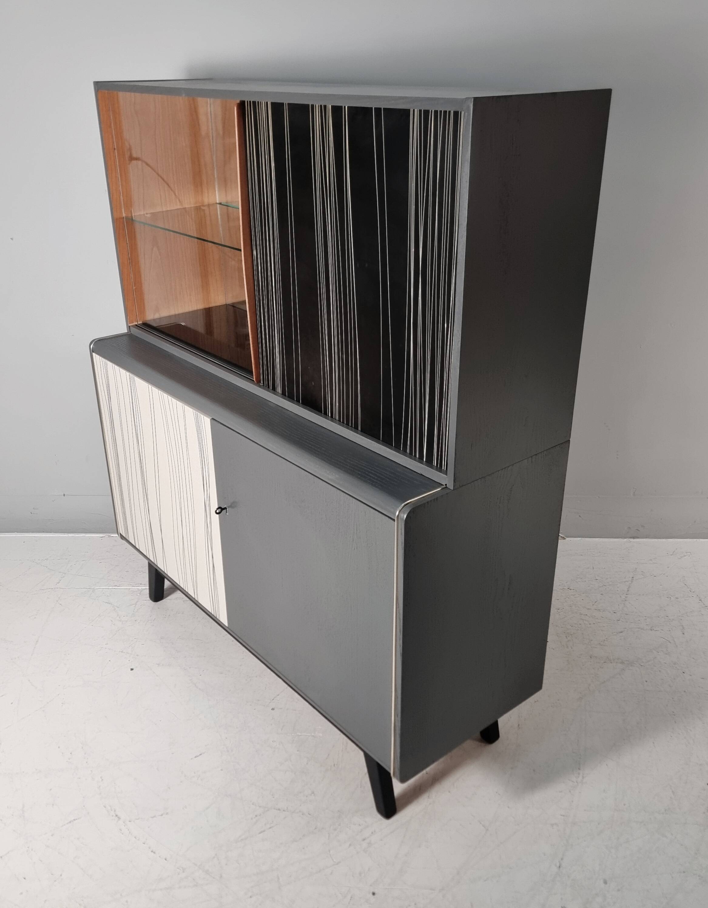 Vintage Display Cabinet, 1970s