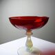 Coupe sur pied verre soufflé Vénitien rouge et opaline bulle de savon vintage