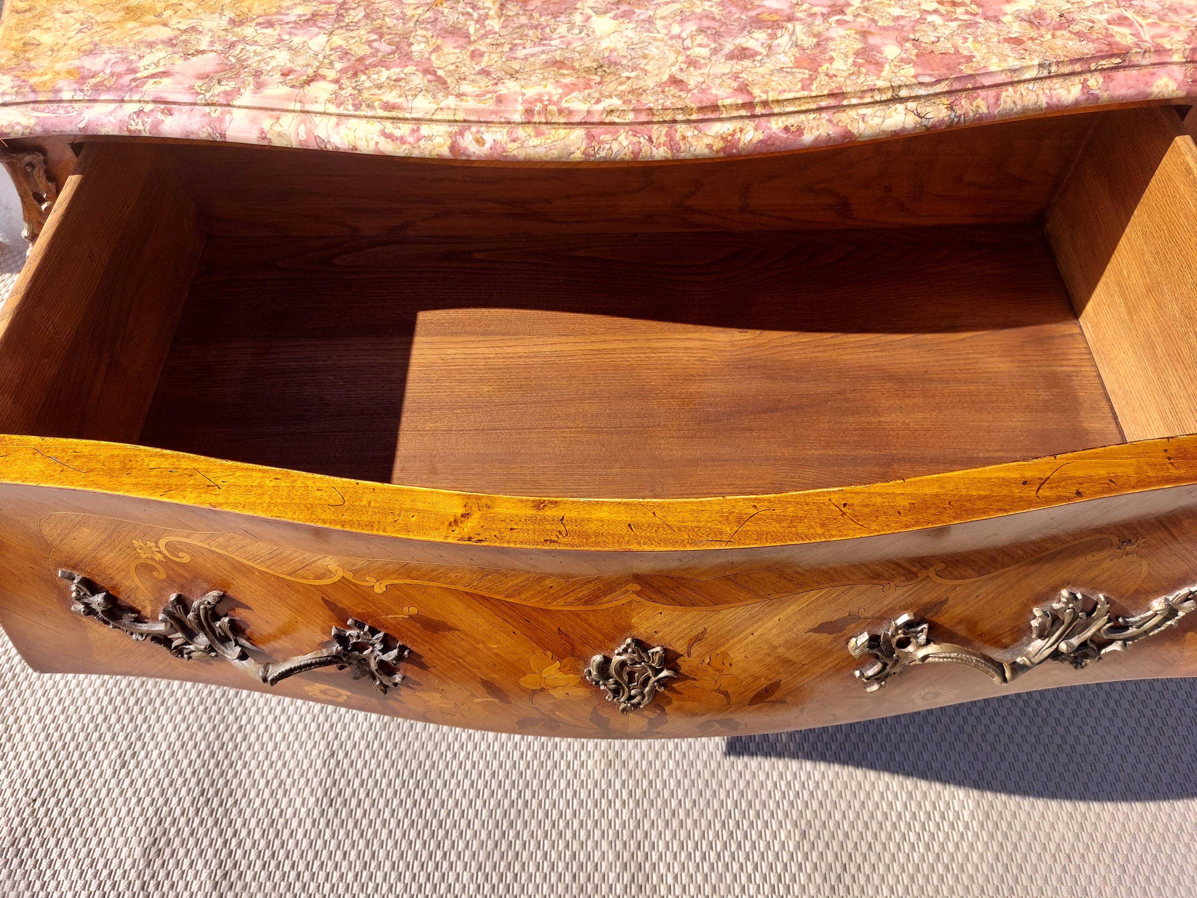 Louis XV style commode, inlaid with rosewood, marble top.