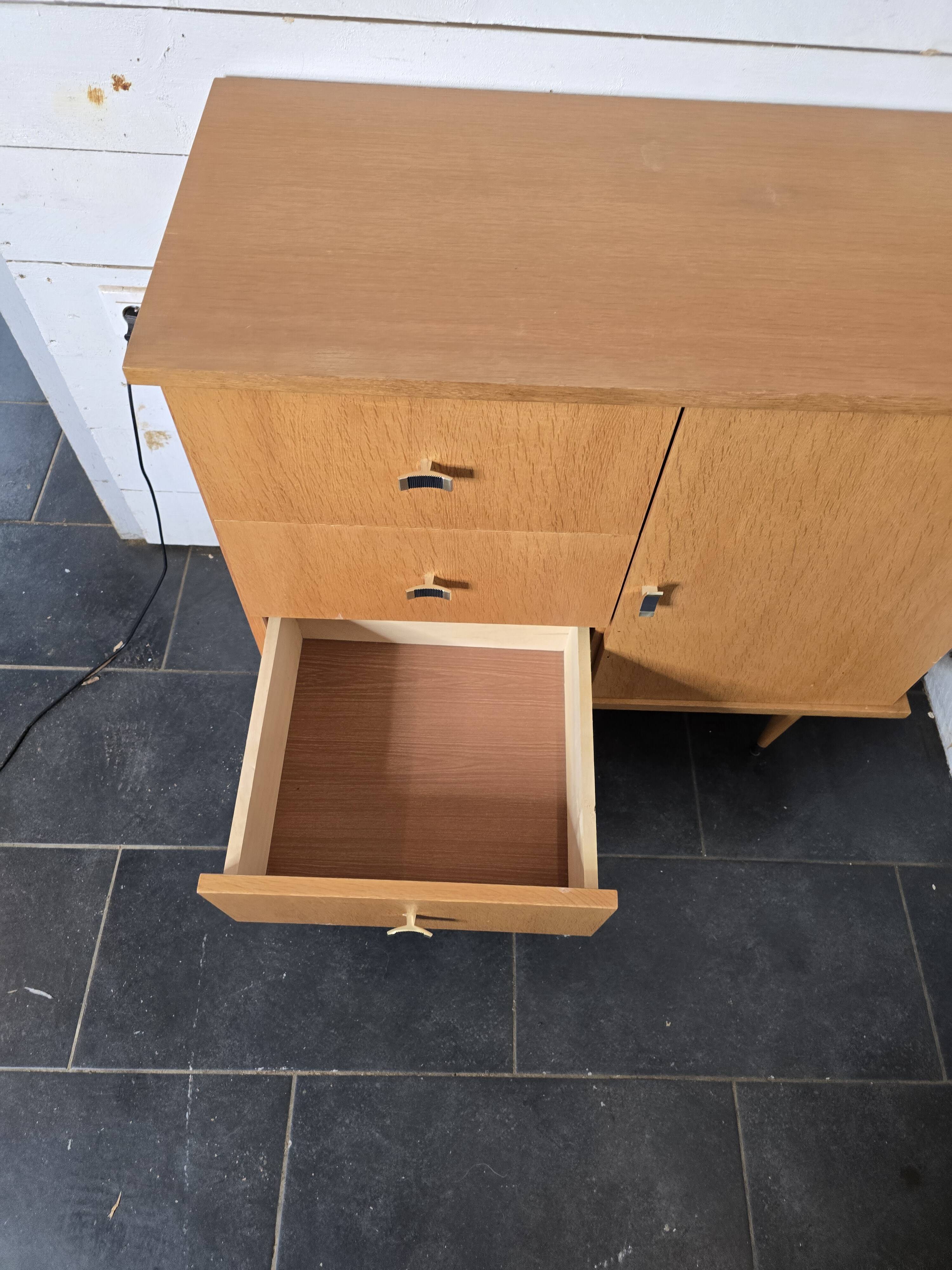 Commode en chêne, années 60