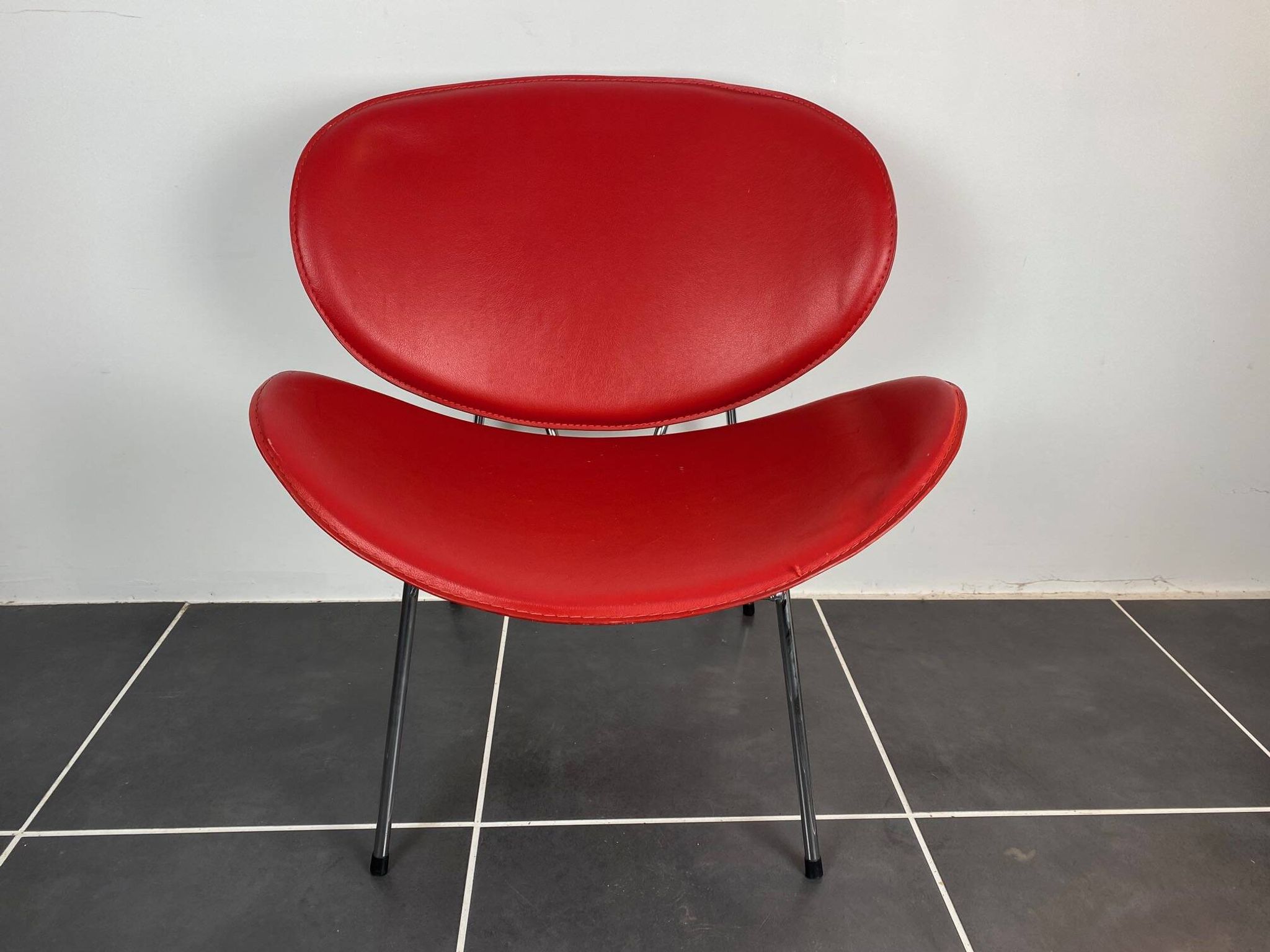 Fauteuil lounge rouge style Pierre Paulin 1980