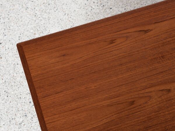 Table à manger danoise large du milieu du siècle en teck par Niels Otto Møller, années 1960