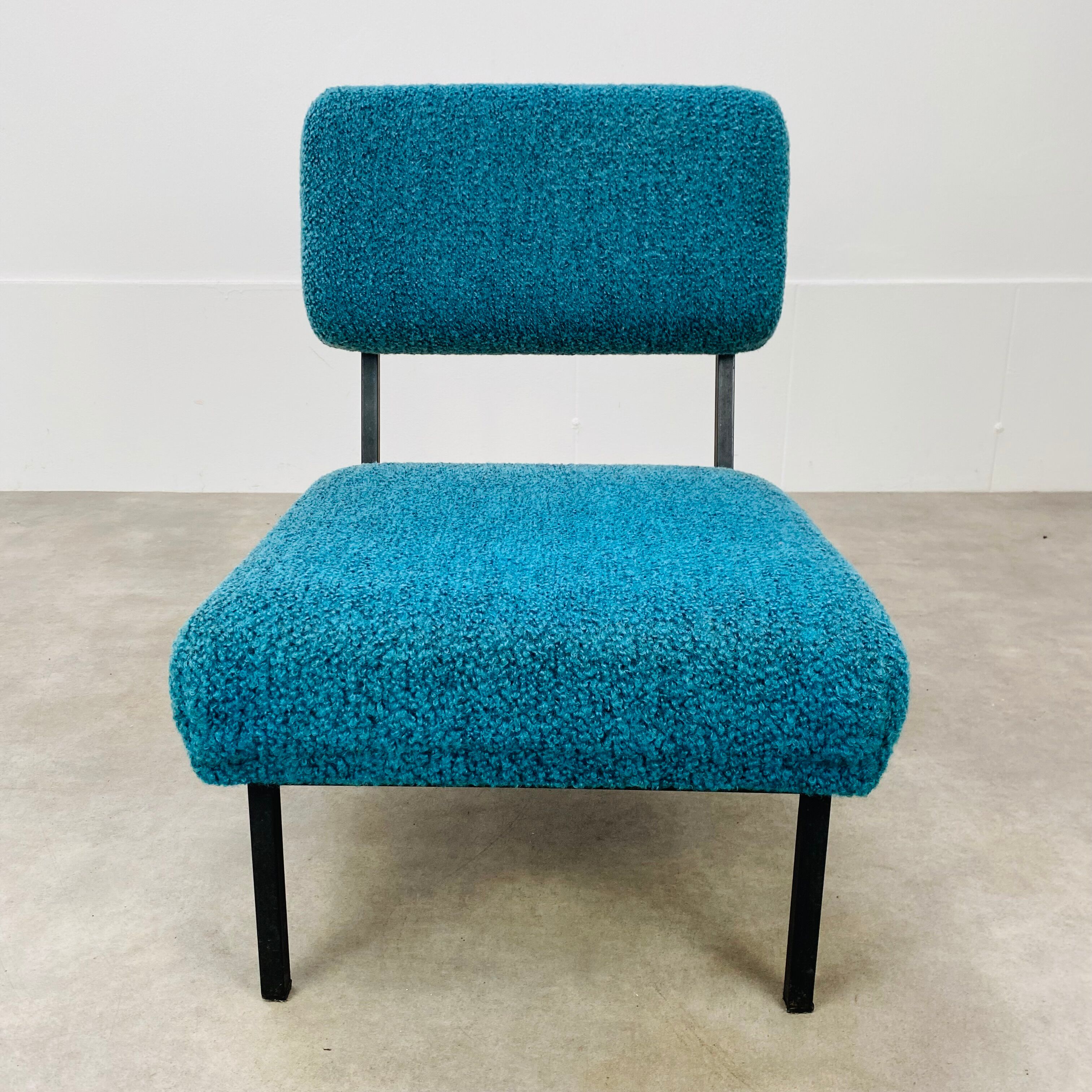 Modernist heater 50s vintage blue buckle fabric