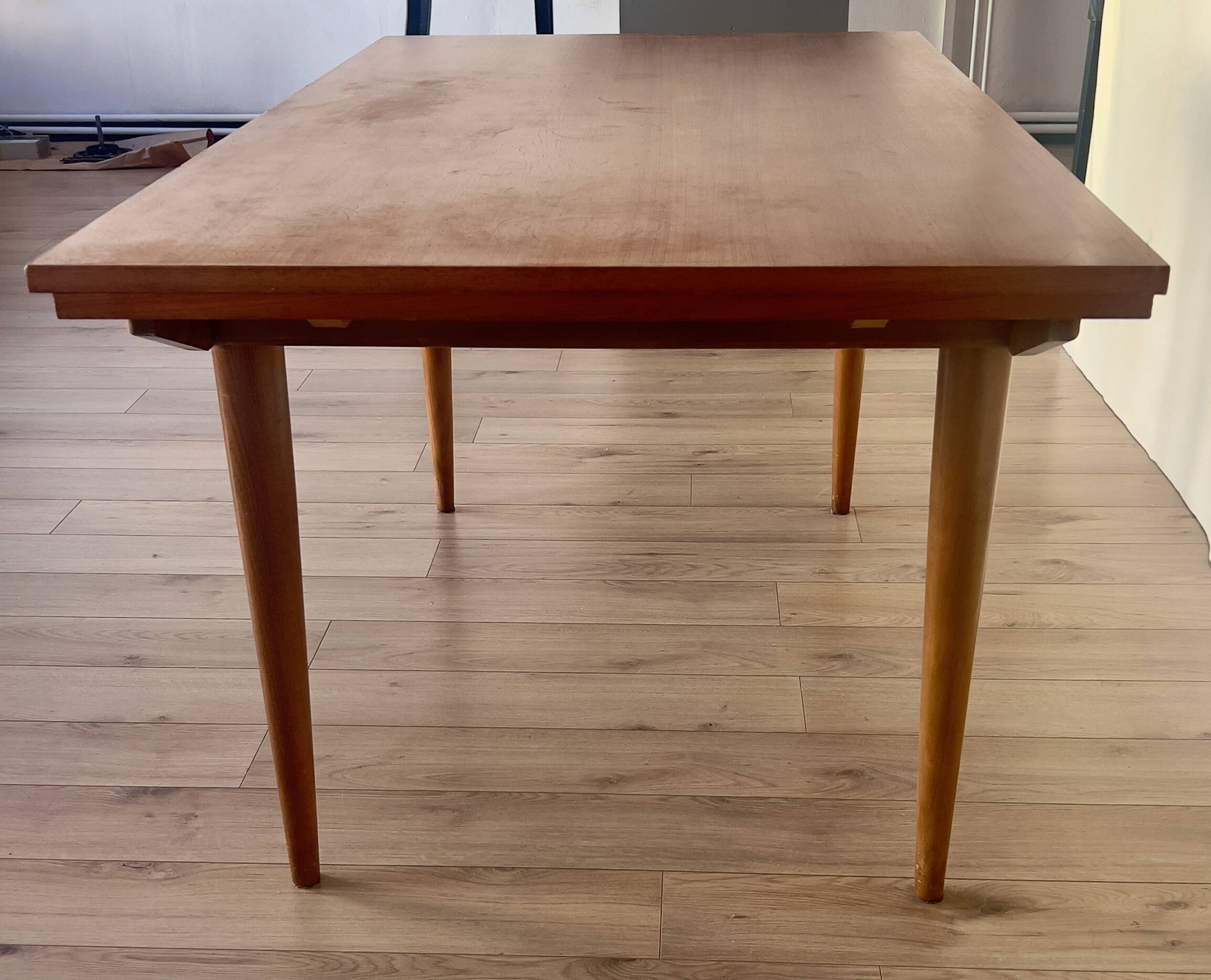 SCANDINAVIAN EXTENDABLE DINING TABLE
