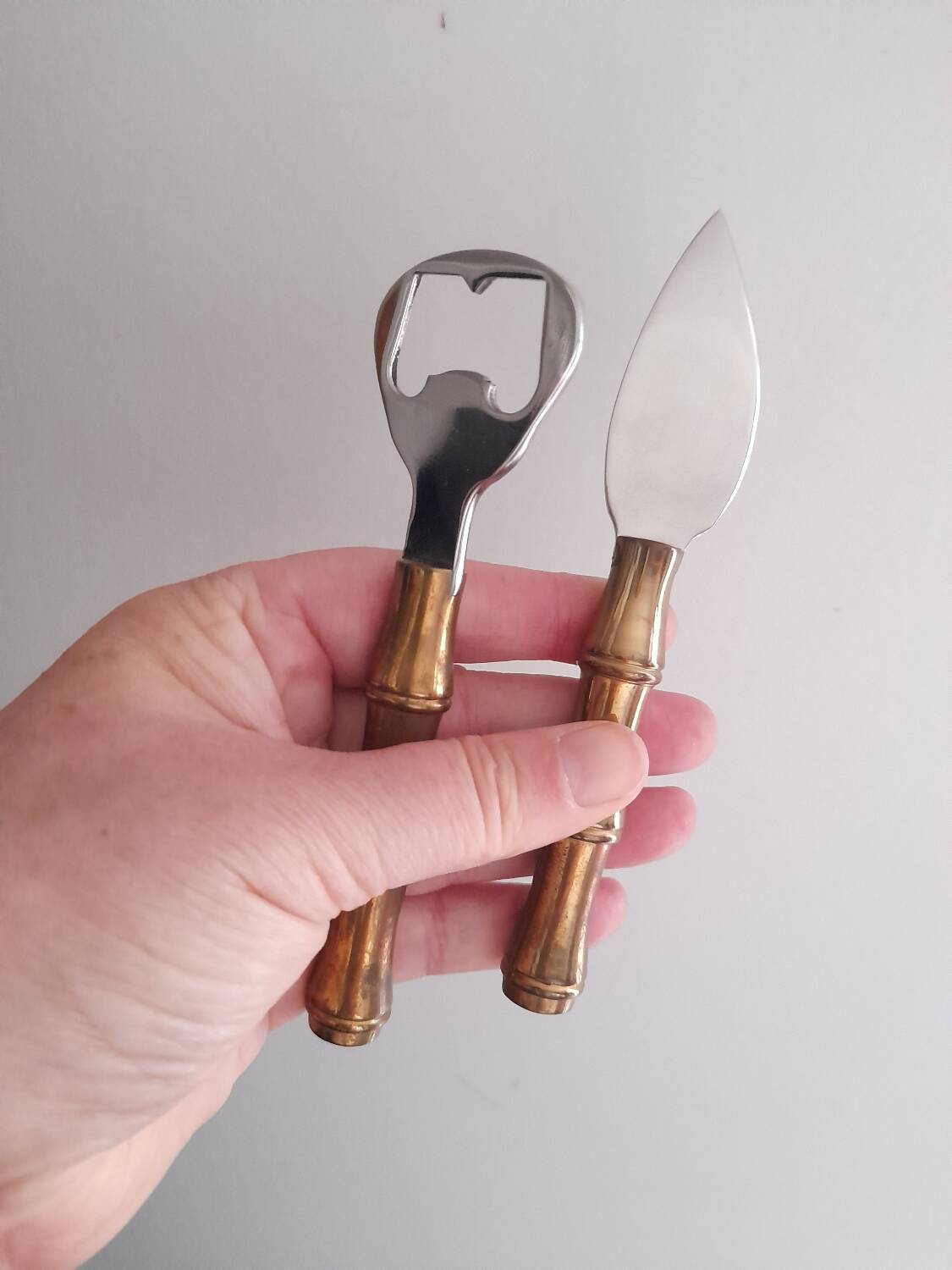 Ouvre bouteille et couteau manche bambou laiton