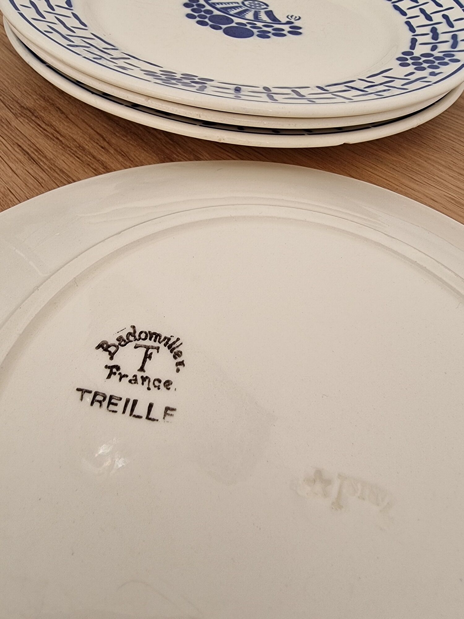 Set of 4 flat plates Treille Badonviller France
