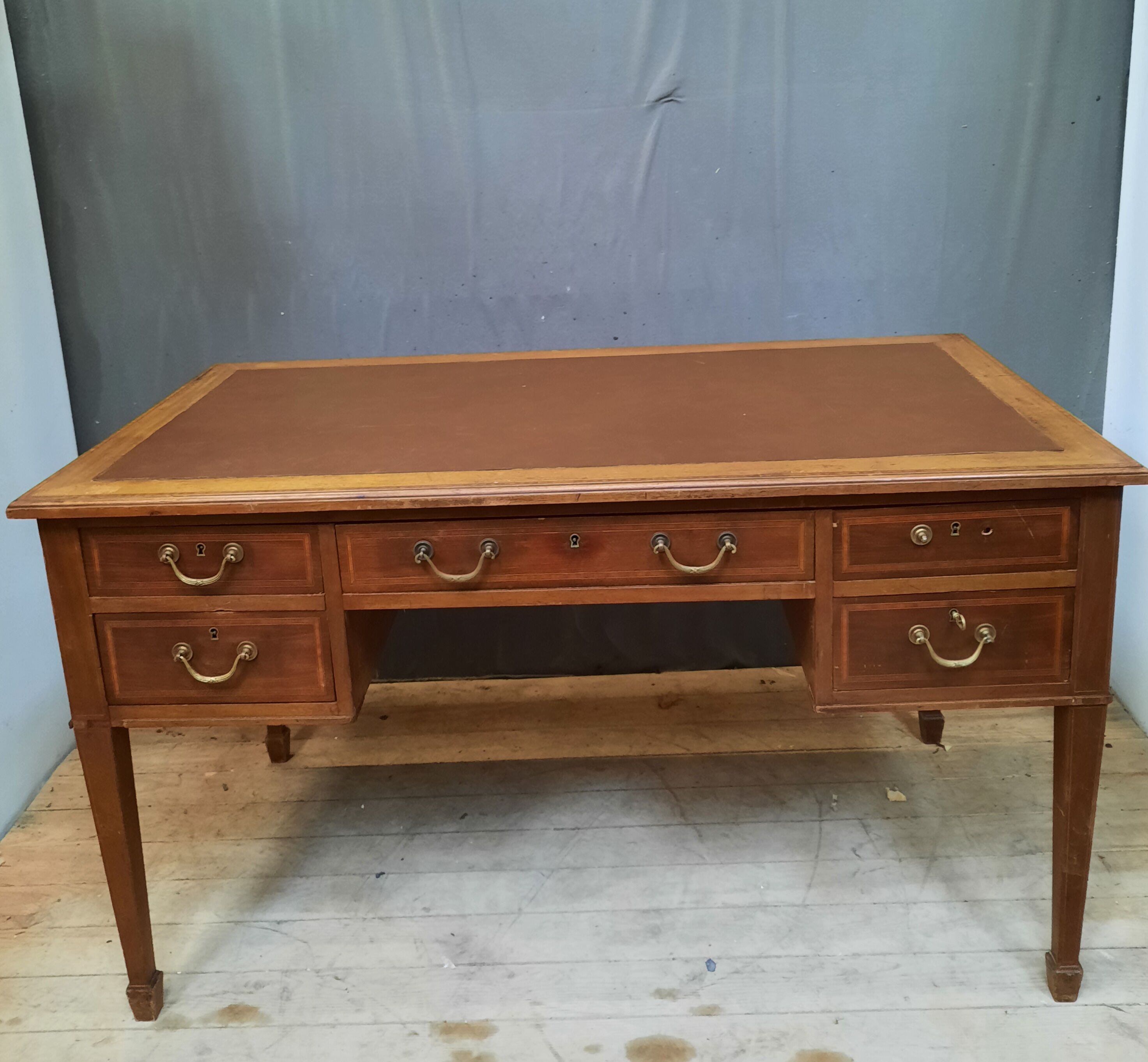 Bureau plat de la maison "Gouffe"