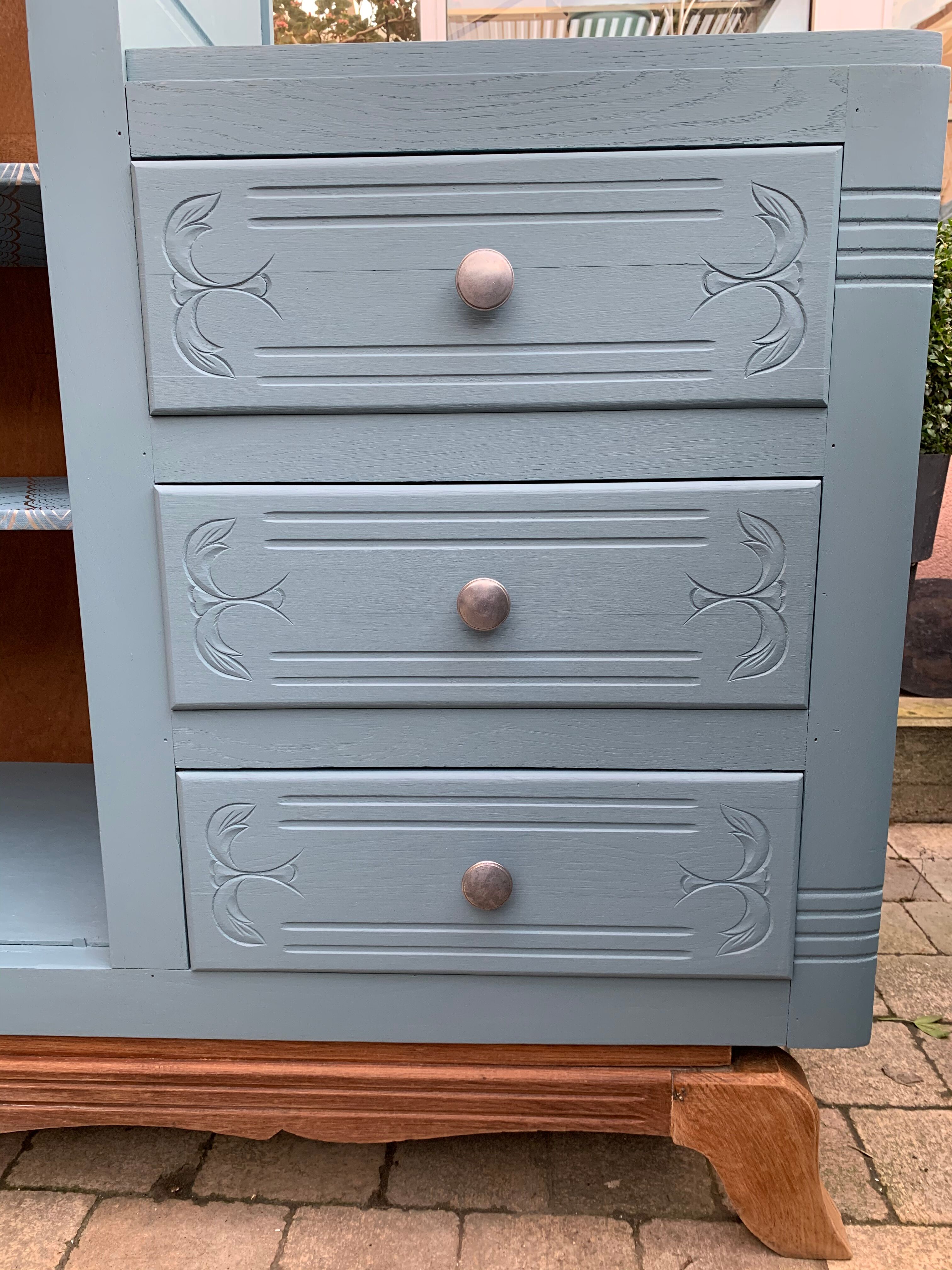 Asymmetrical Parisian wardrobe