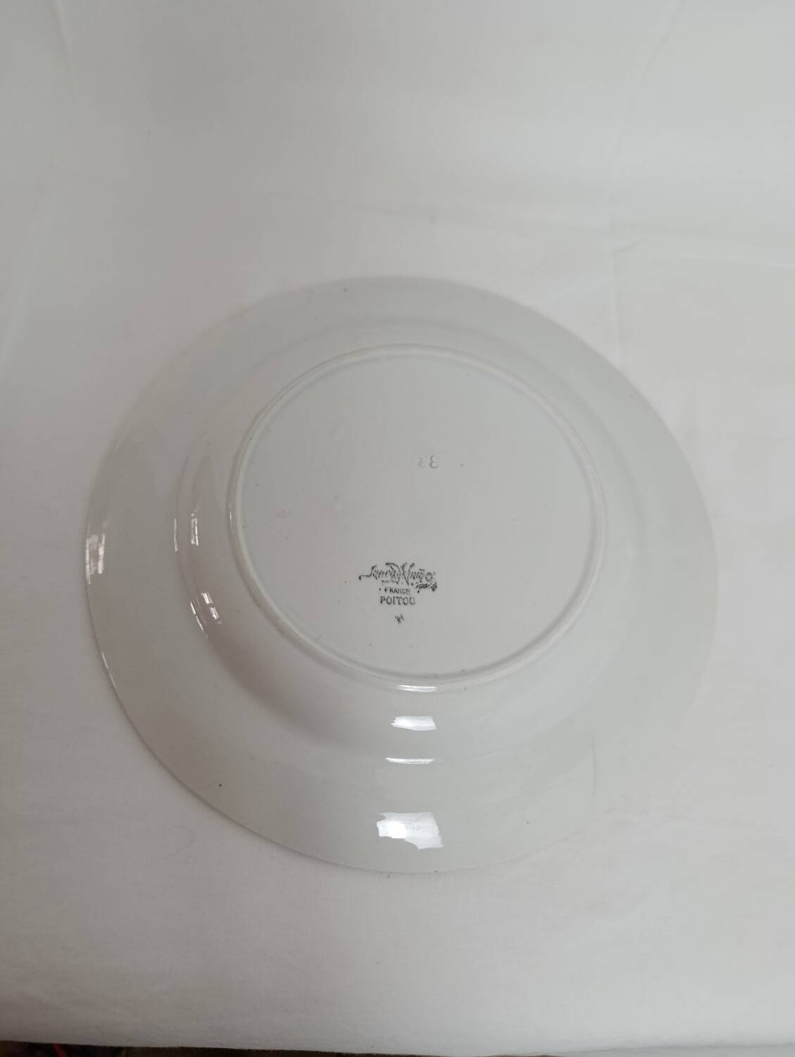 Large round dish Sarreguemines Poitou