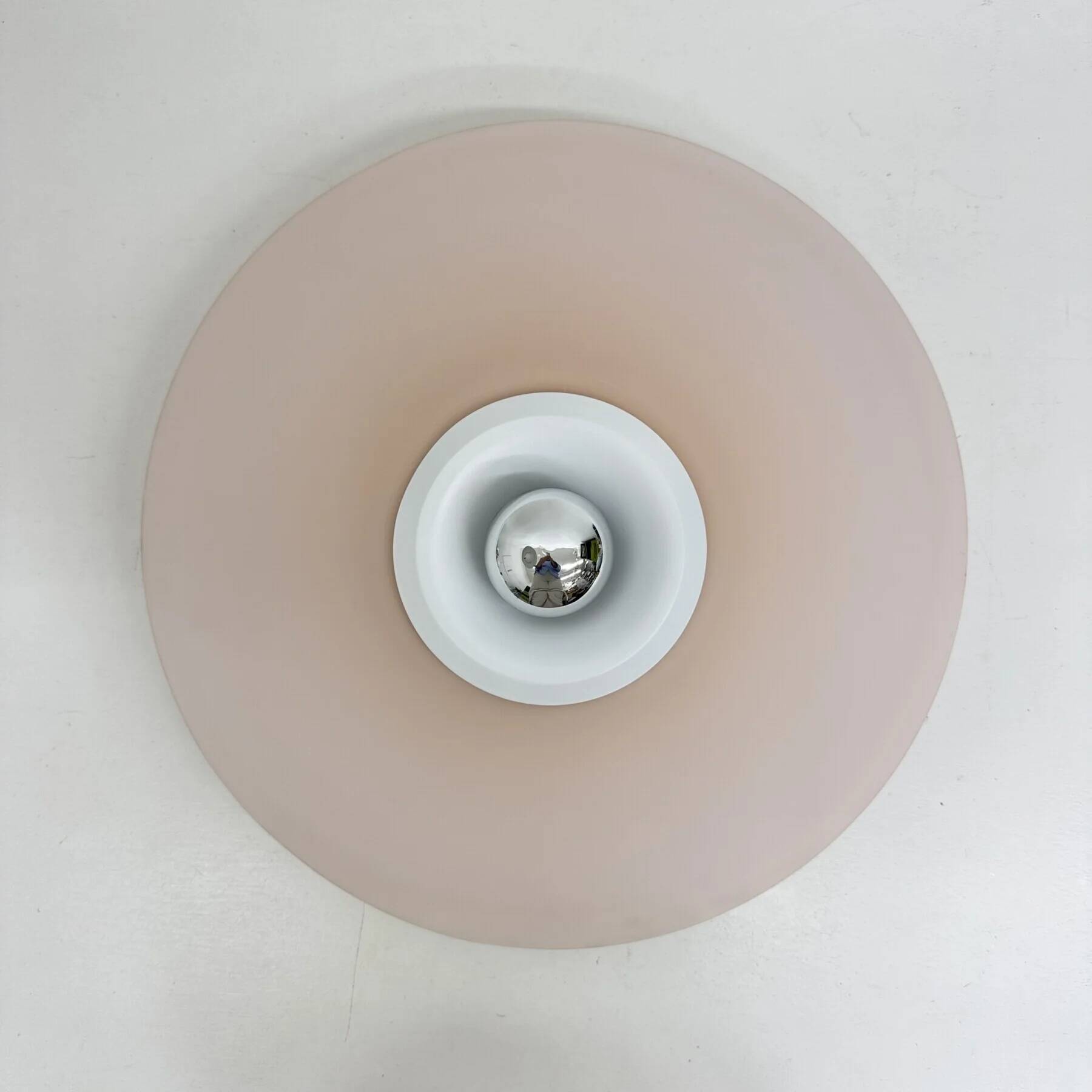 Postmodern Italian pink glass wall lamp, 1980s