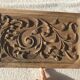 Paire de fronton, bas relief en bois sculpté