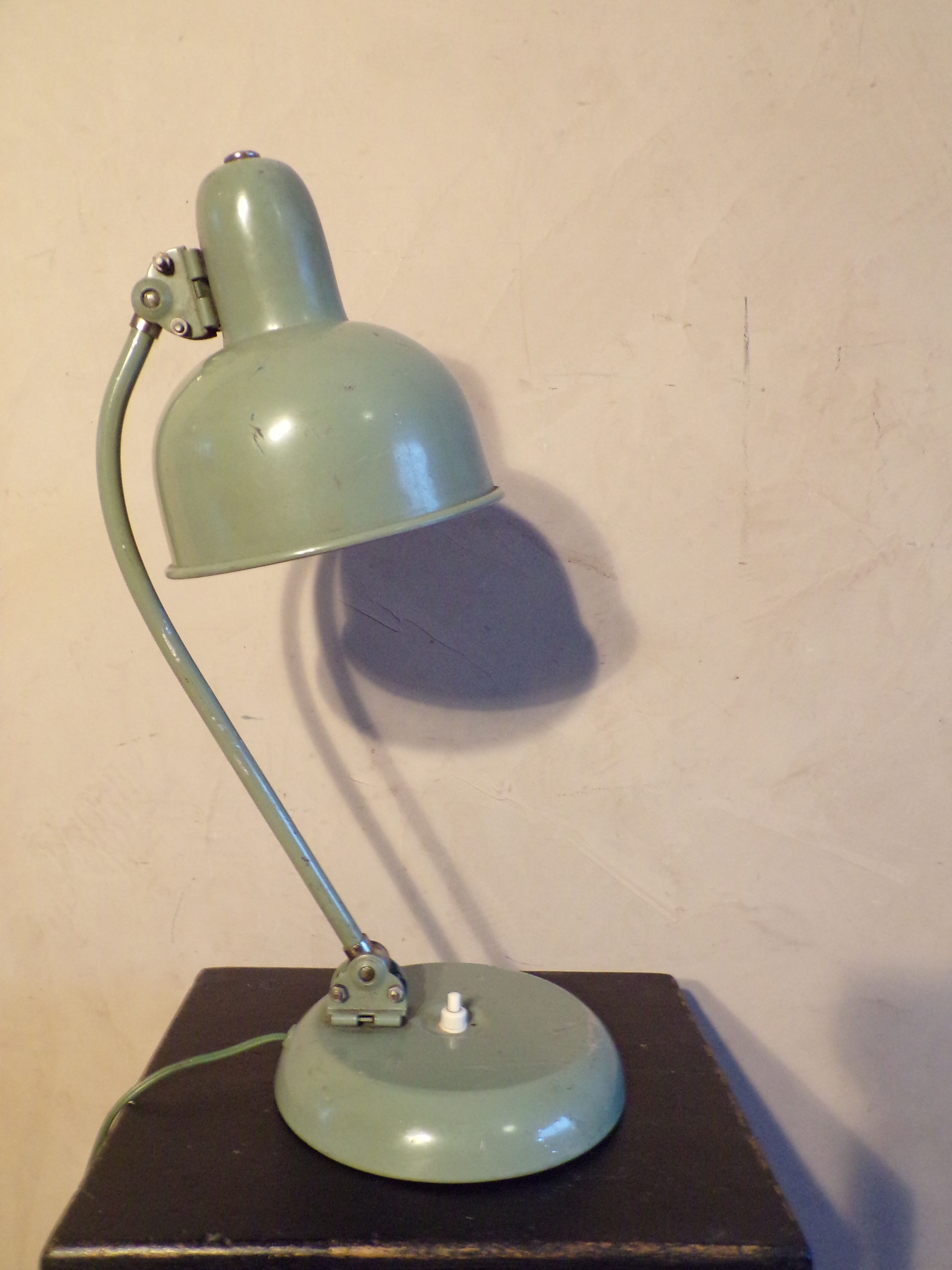 Manufrance articulated workshop lamp