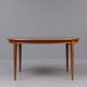 Table à manger vintage ovale en noyer 1960 Suède