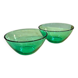 Set of 2 green vintage glass bowls