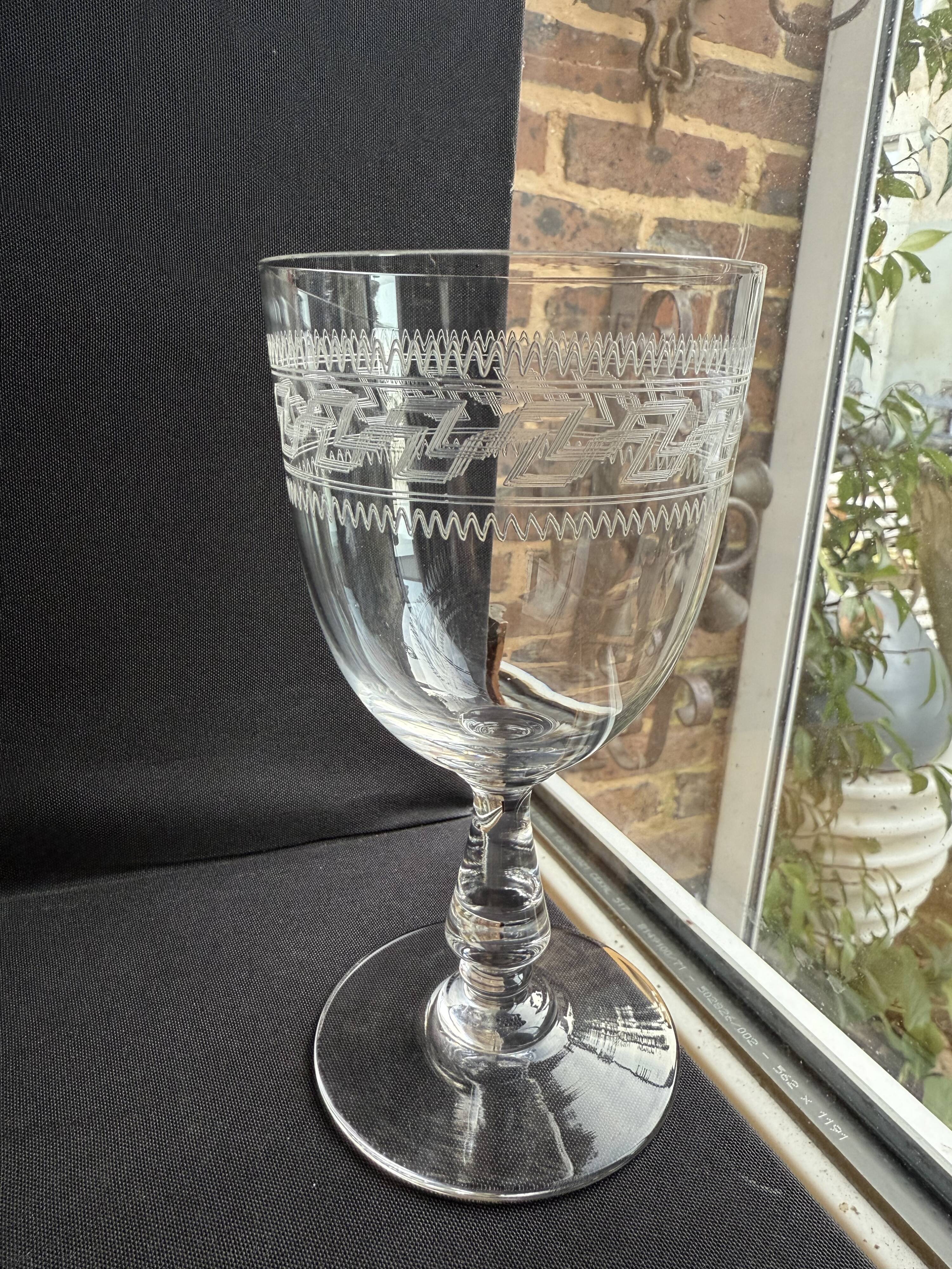 6 verres à eau Baccarat gravure Grecque inclinée