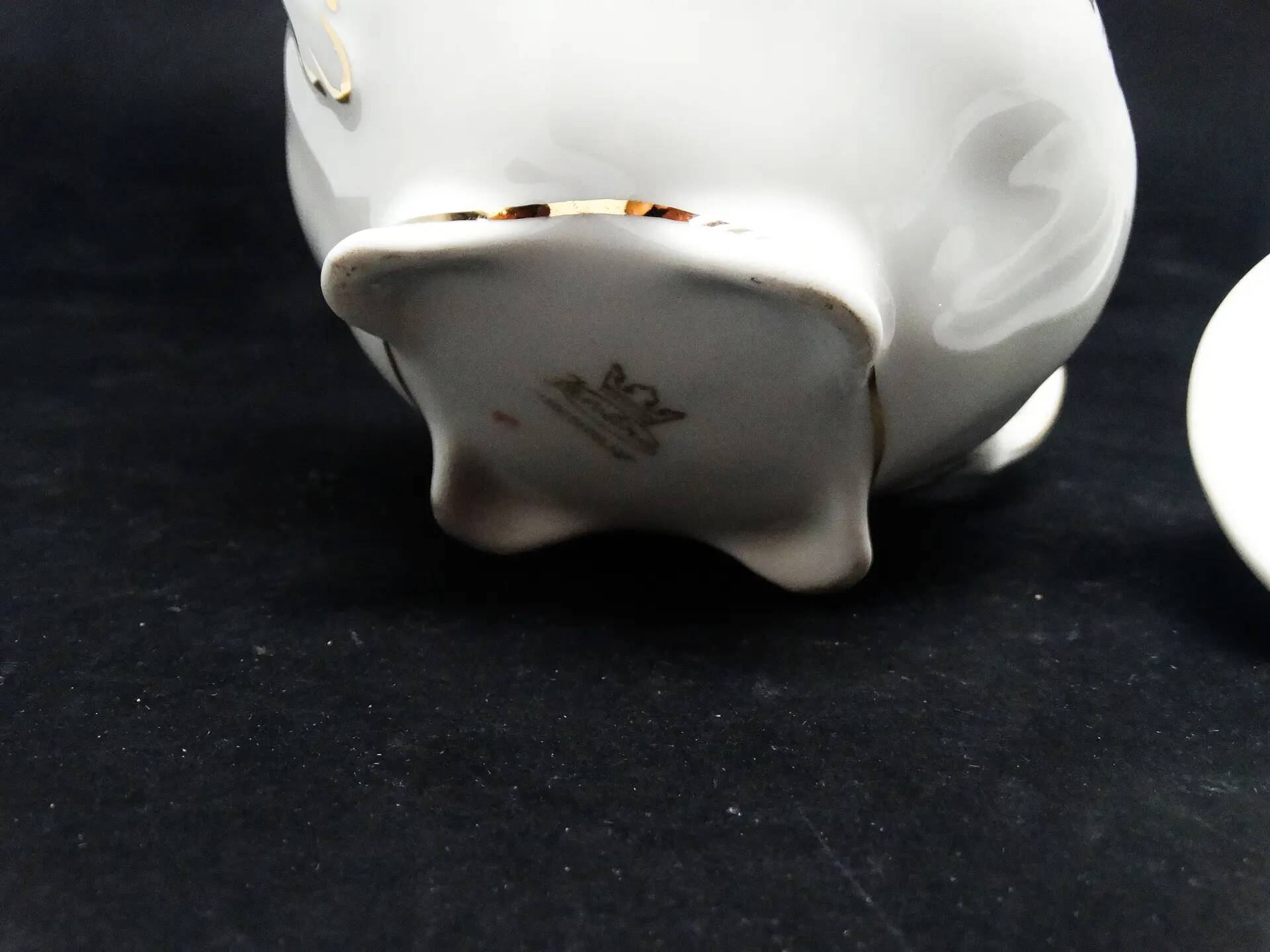Rococo sugar bowl, porcelain, Poland, 1970s