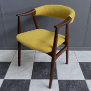 Chaise Thomas Harlev modèle 213 en Boucle jaune