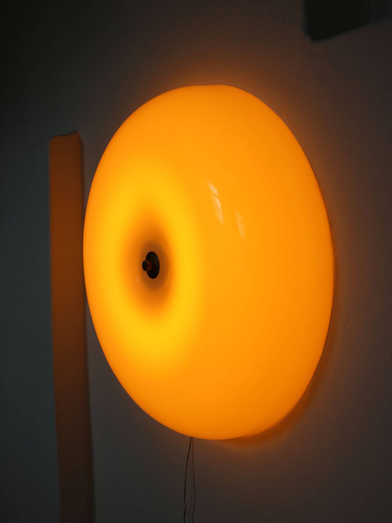 Large Mid Century Modern Italian Plexiglass and Brass Wall Lamp