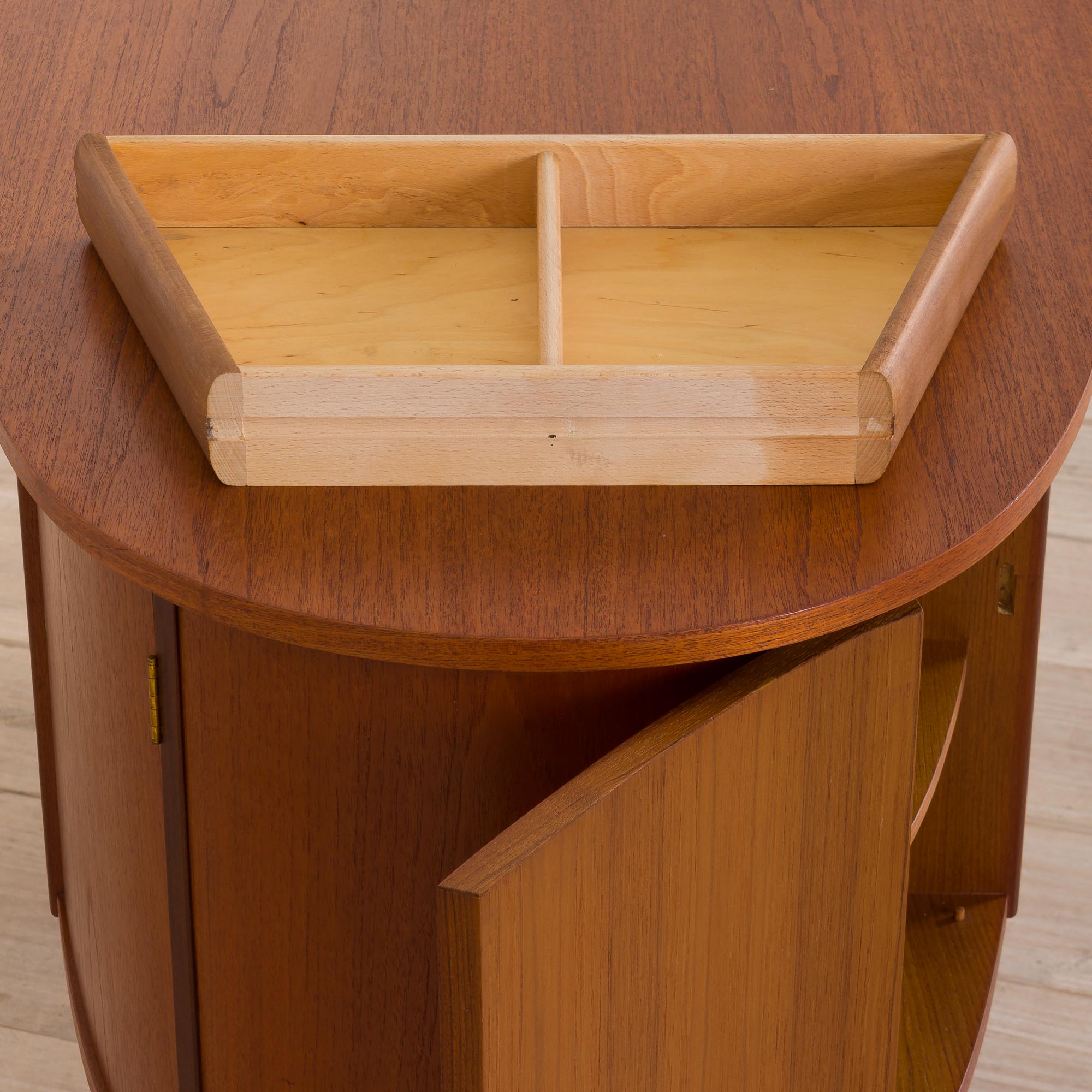 Mid Century free standing bullet shape executive teak desk by H.P. Hansen, Denmark, 1960s