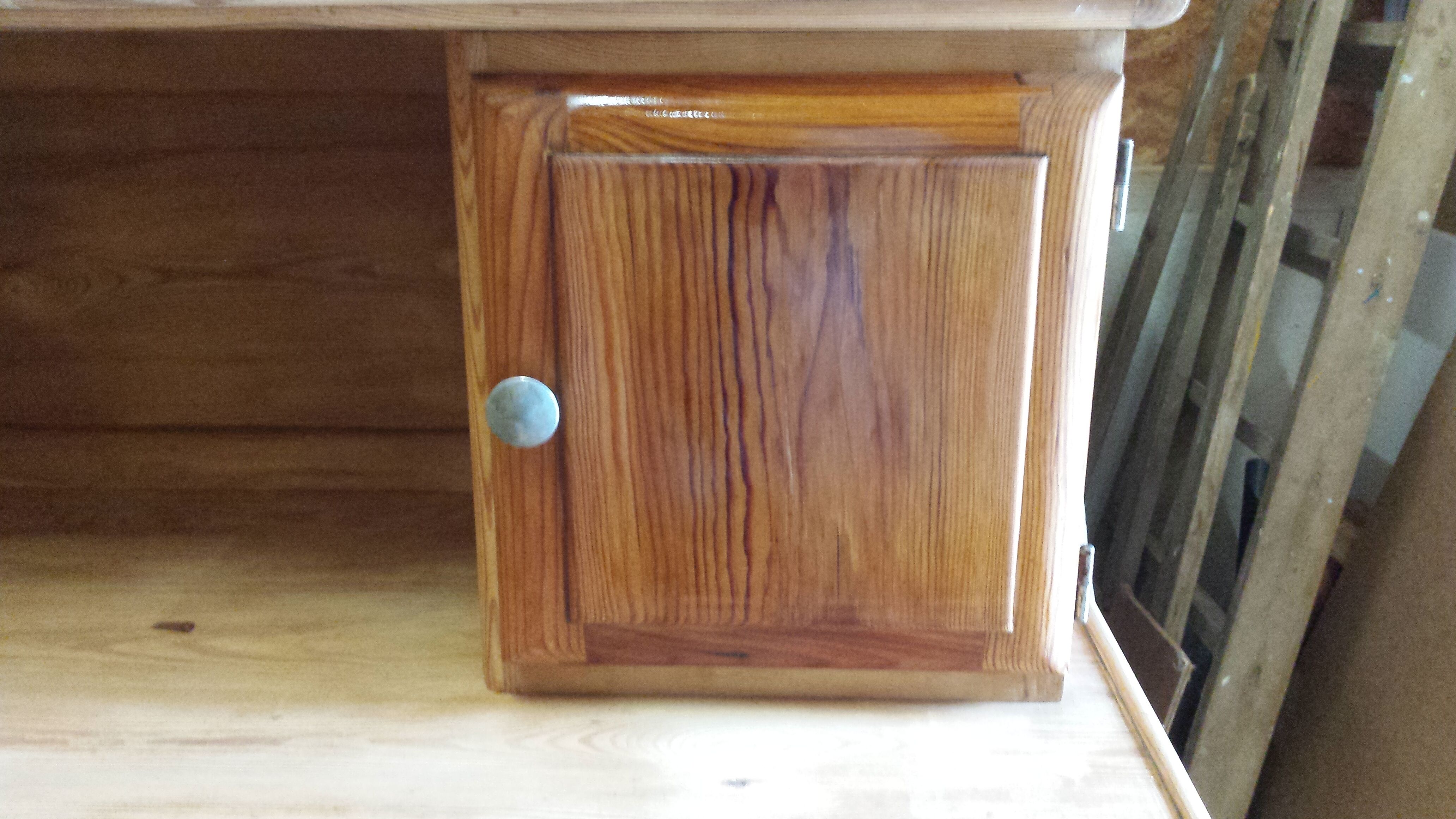 Raw mado buffet, sanded