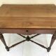 Bureau restauré ou table d’appoint