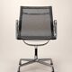 2 chaises de bureau Vitra Charles & Ray Eames EA 103 Aluminium