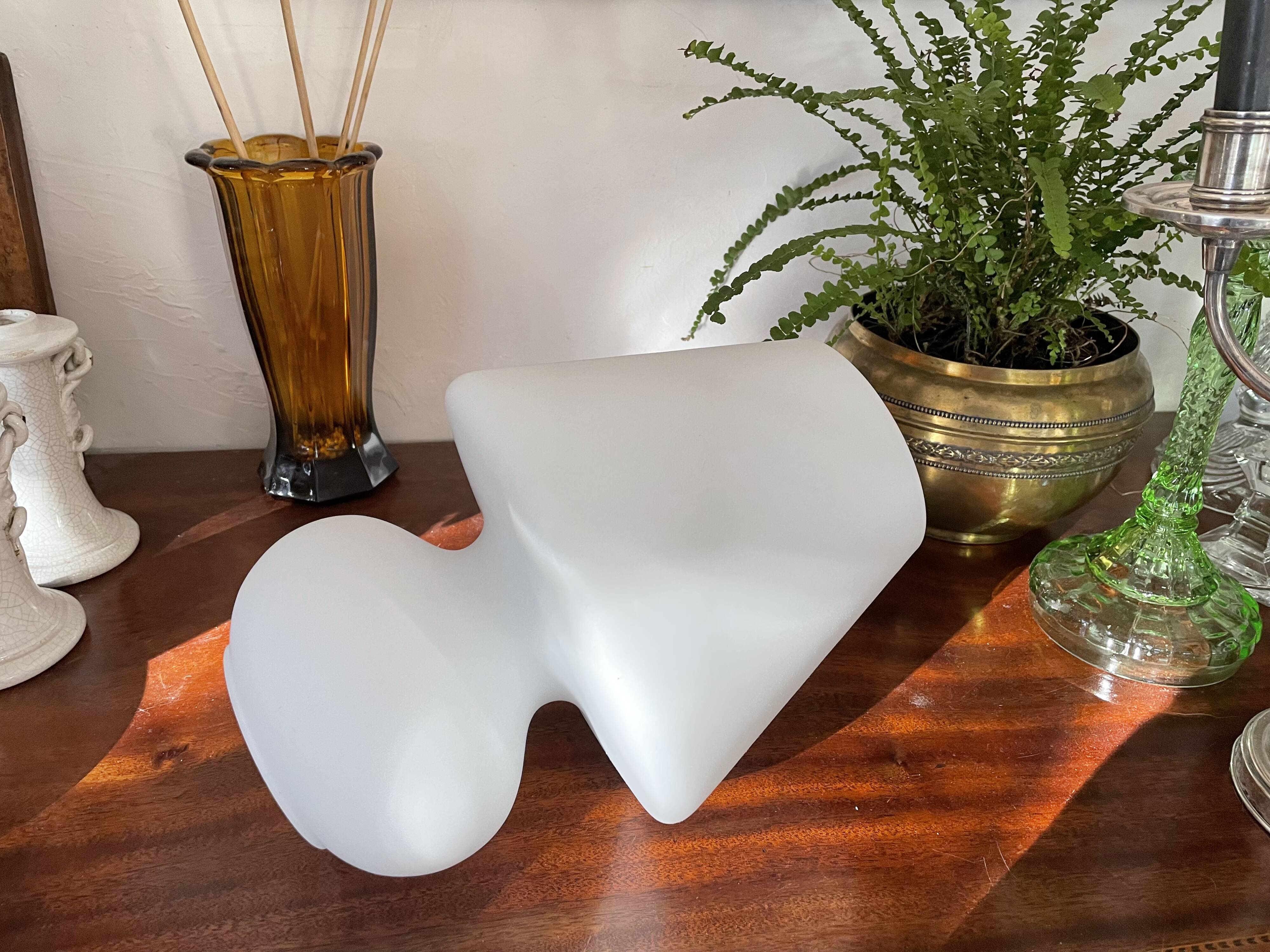 Vintage Murano opaline lamp