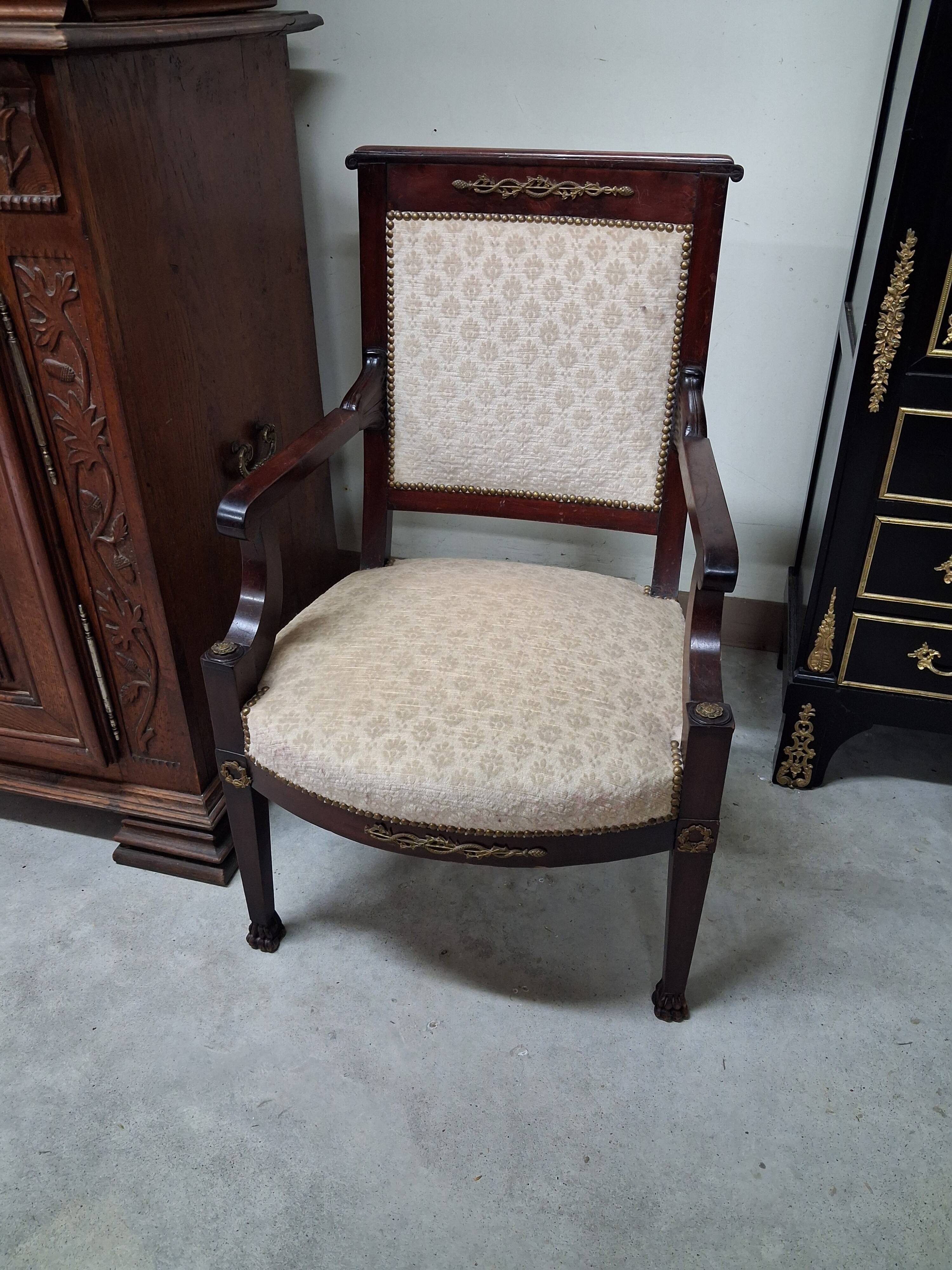 Paire de fauteuils d'époque Empire, réalisée en acajou