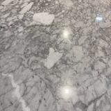Table en marbre