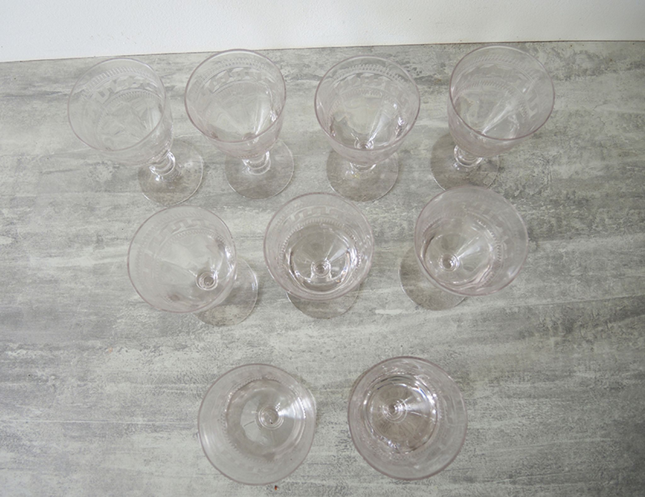 9 anciens verres à porto en verre style art déco