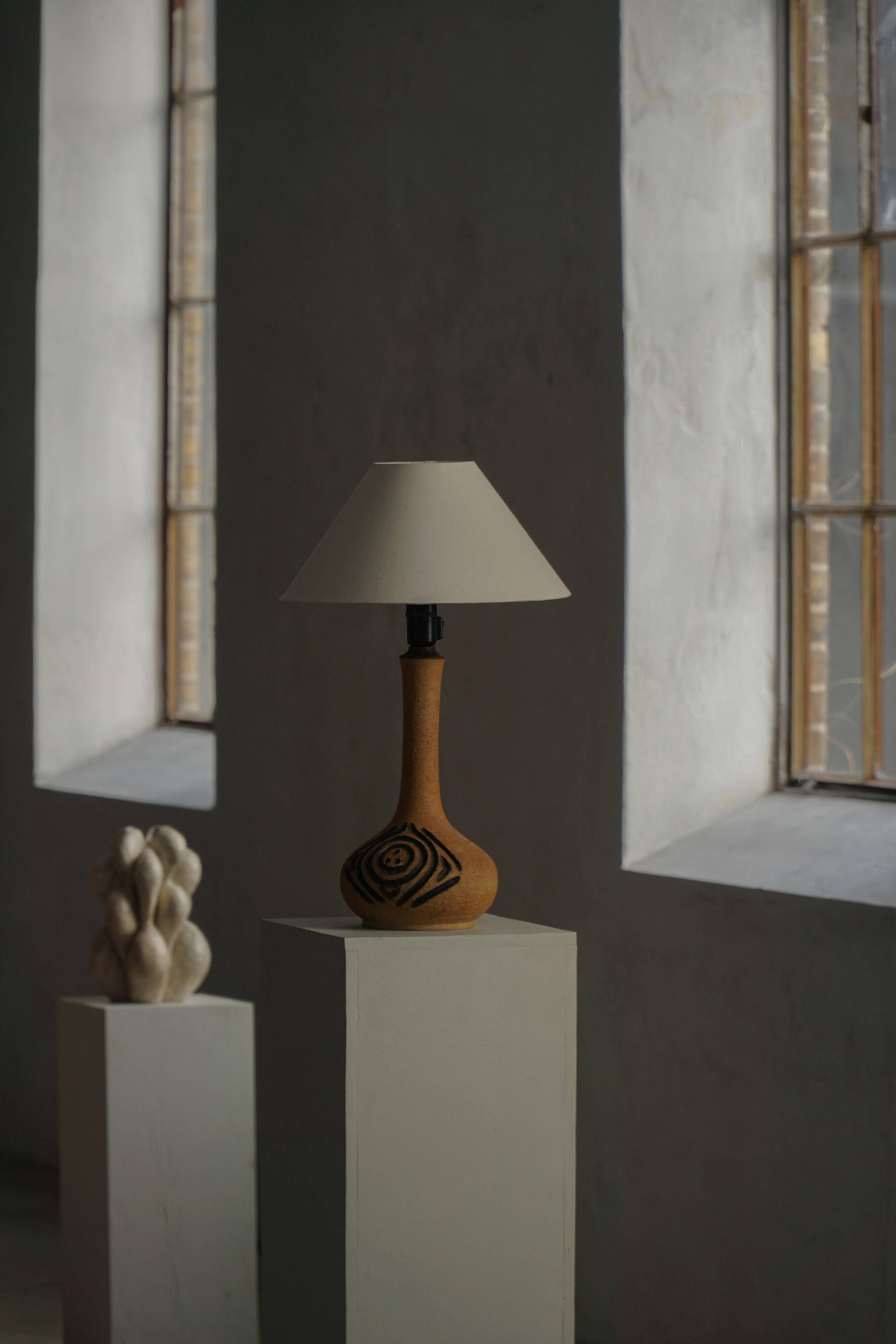 Lampe de table danoise du milieu du siècle en grès brutal, années 1960-70