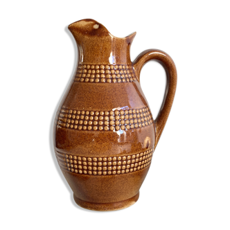 Pitcher in Berry sandstone