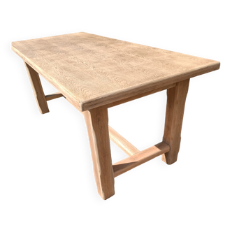 Farm table