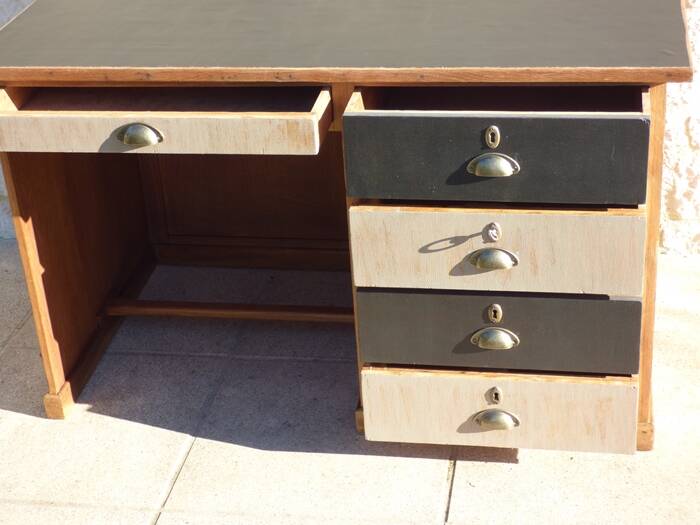 Large wooden desk with 5 drawers and a black faux leather top - Completely revamped.