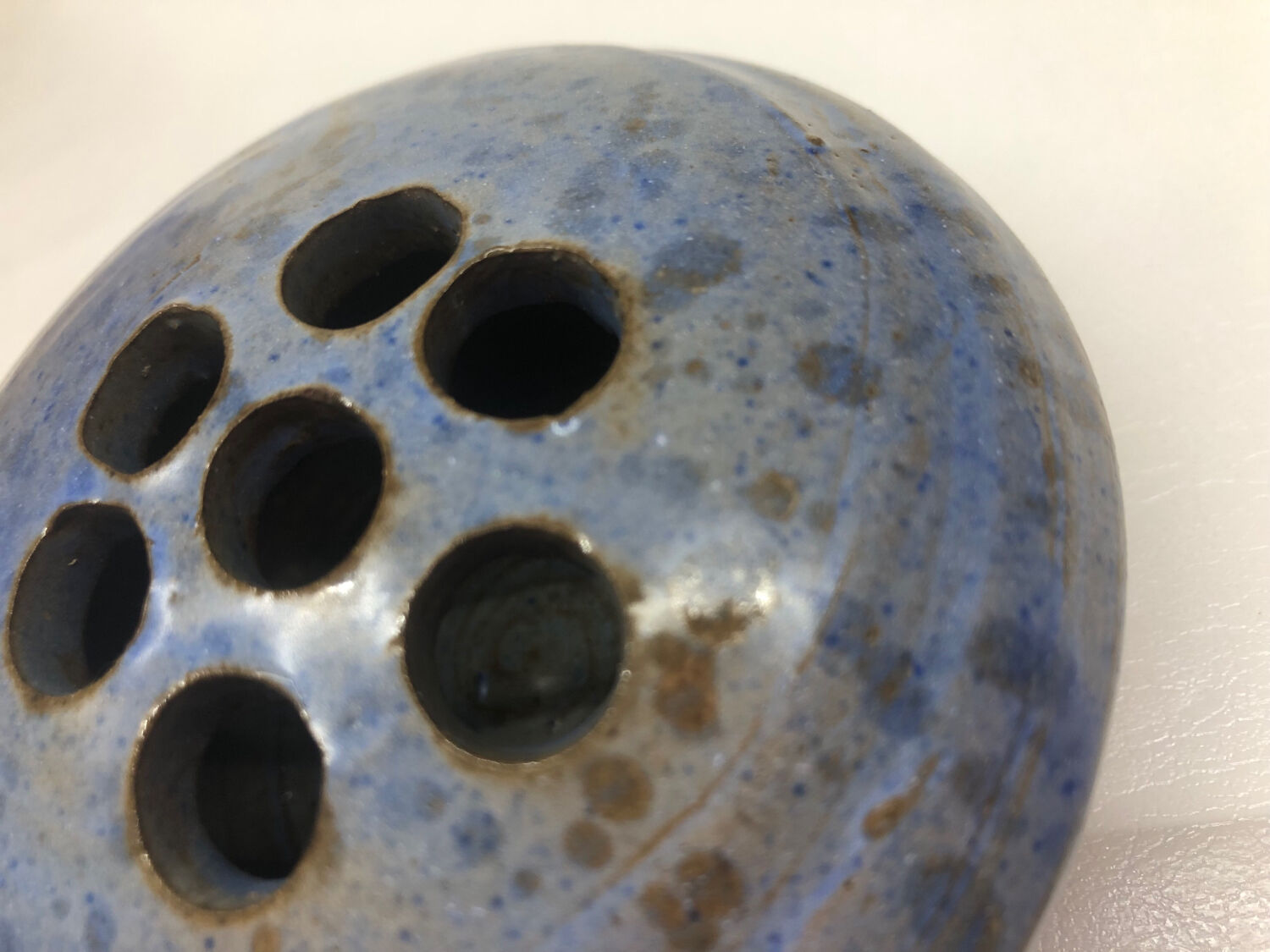 Rhoda Giethoorn ceramic flower vase