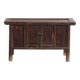 Meuble bas d’autel chinois à deux portes et patine sombre – Chine, vers 1900