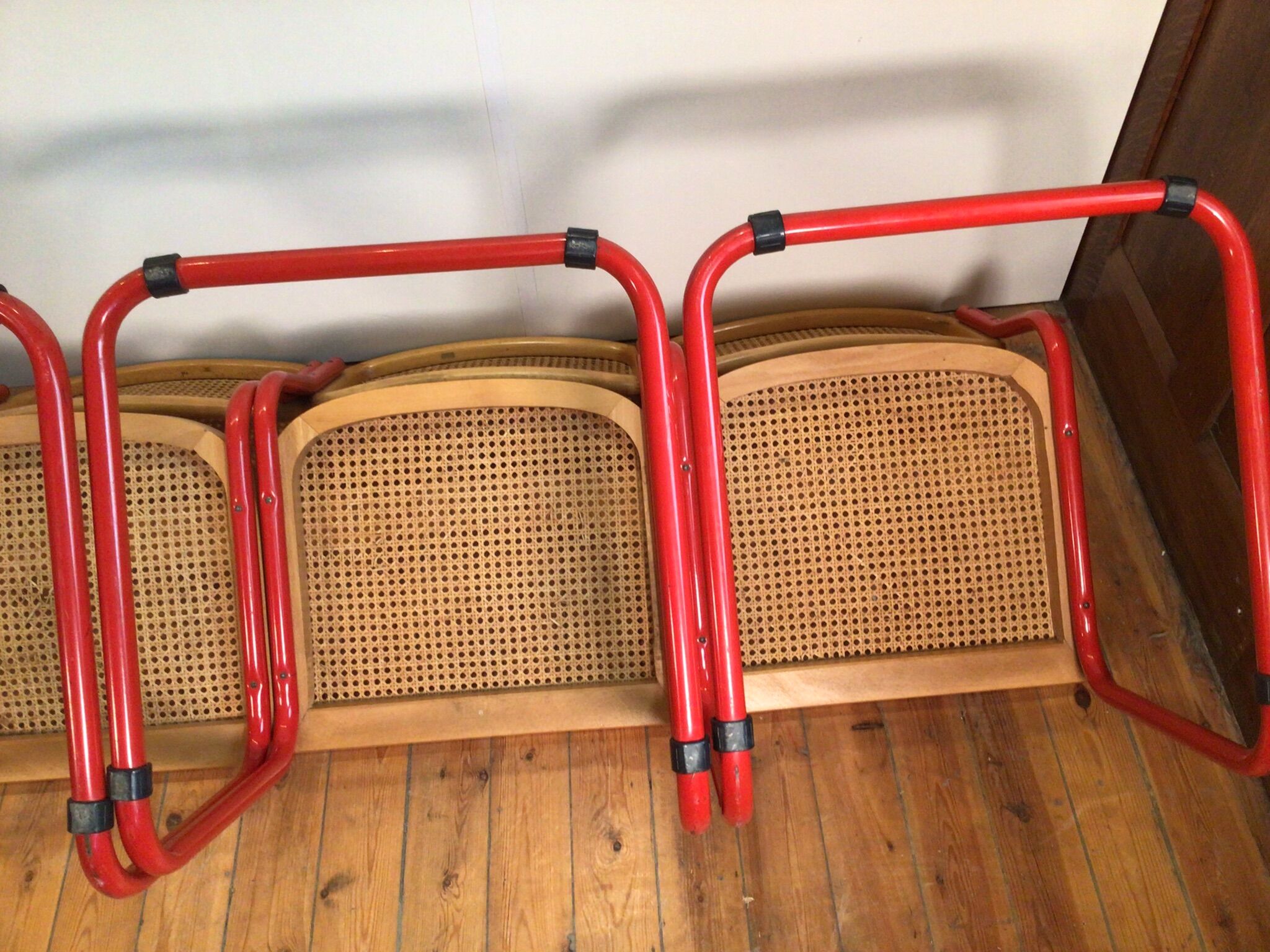 Set of 6 style dining chairs