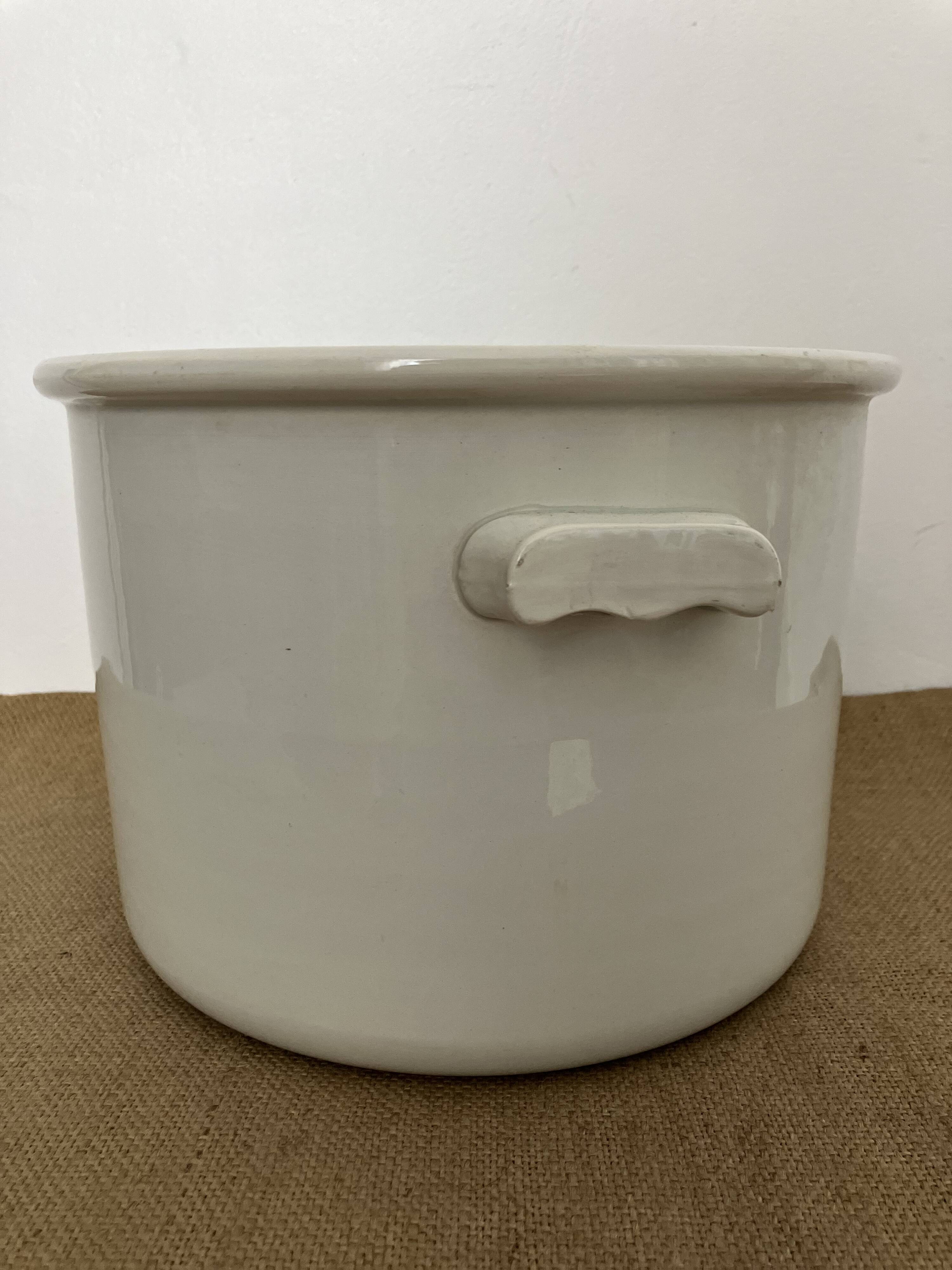 Large white earthenware pot - Creil and Montereau