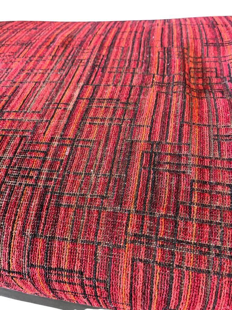 Vintage black and red sofa / three-seater / sofa bed