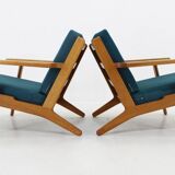 1960s Hans J. Wegner Pair of GE 290 Armchairs in Oak for Getama, Denmark