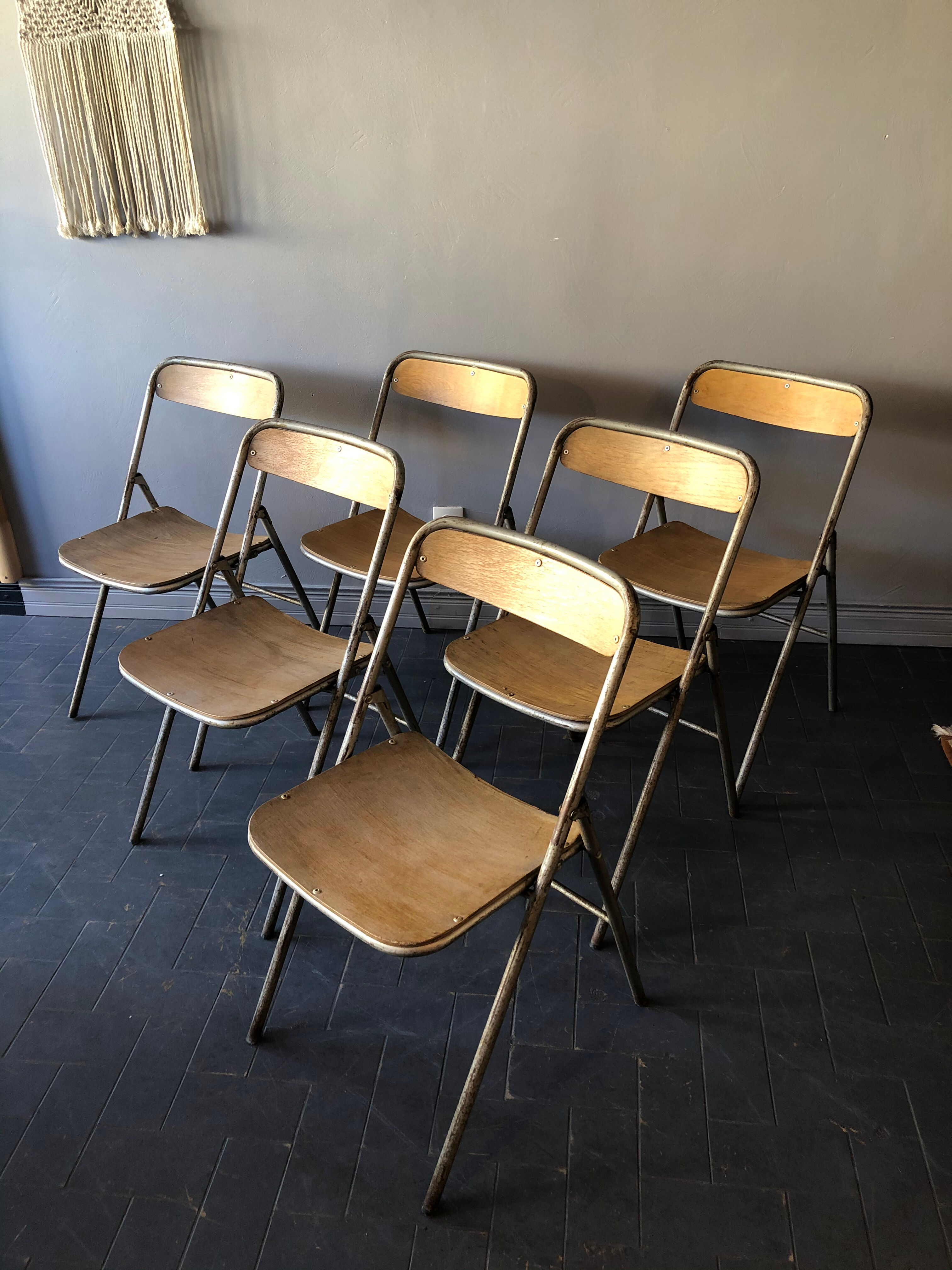 6 vintage folding chairs