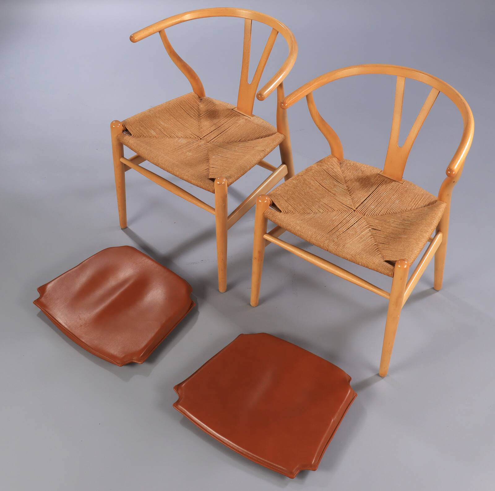 2 Wegner model Y chairs in beech